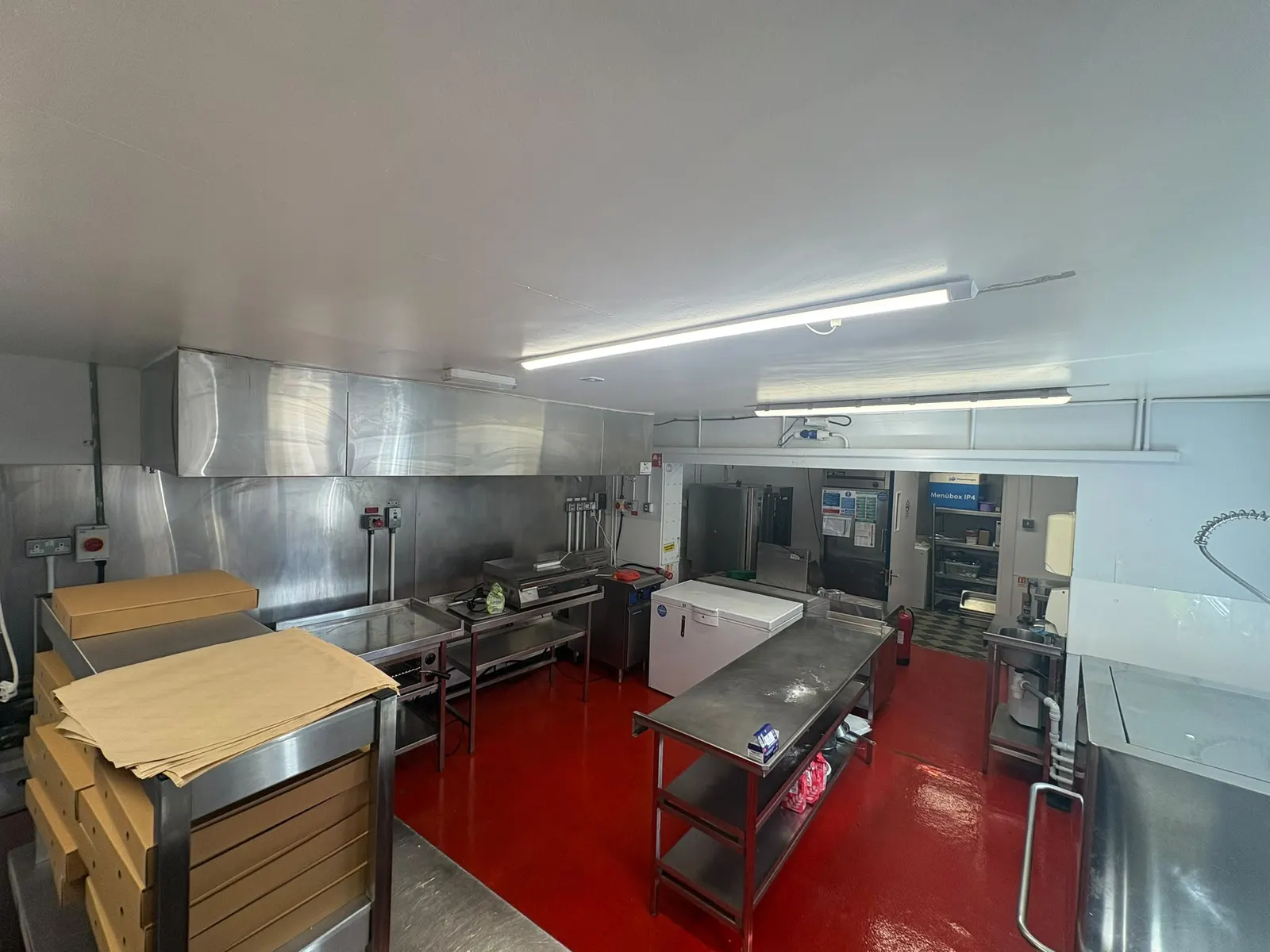 Commercial kitchen